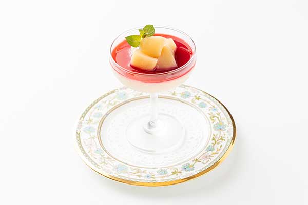 フットマンケーキ「ピーチメルバ」